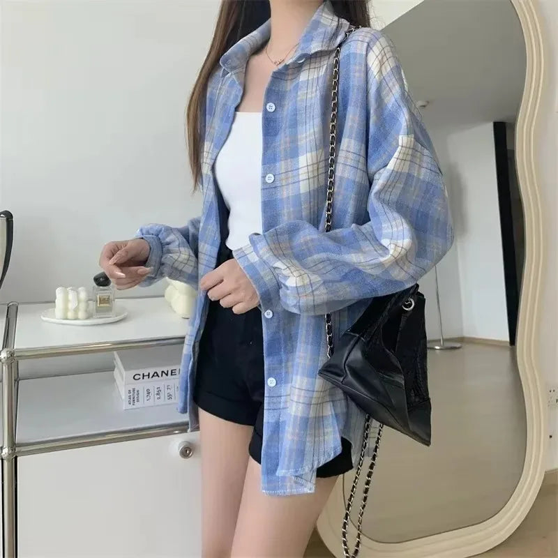 Loose-Fit Plaid Long Sleeve Shirt