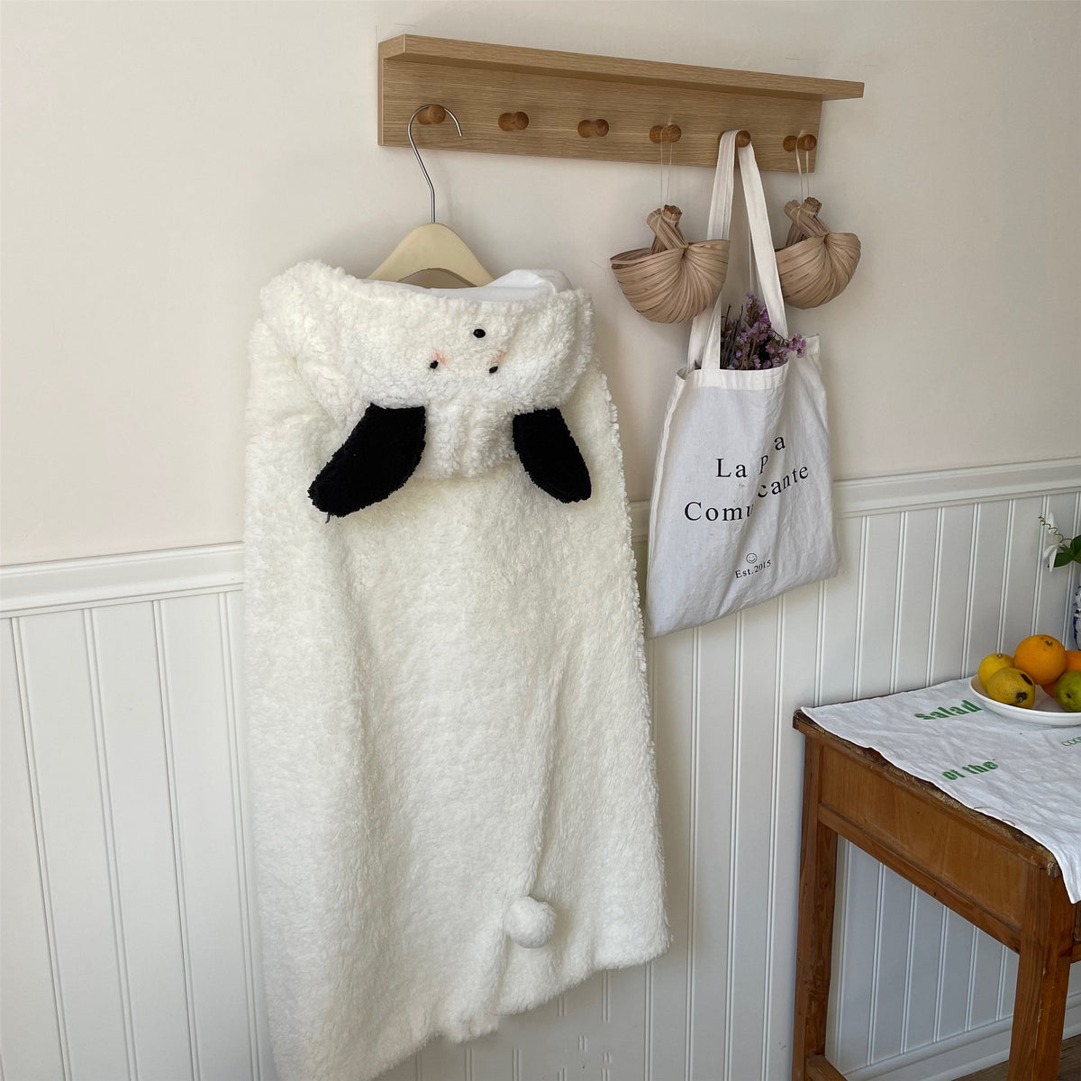 Cosy Plush Hooded Puppy Shawl Blanket