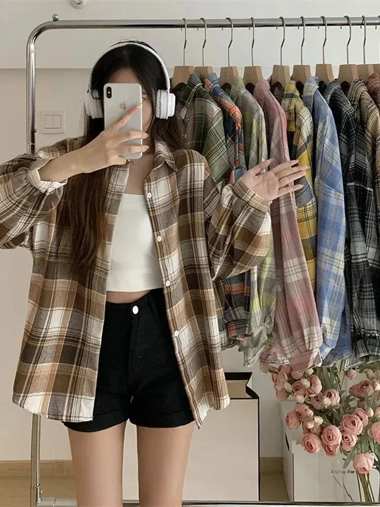 Loose-Fit Plaid Long Sleeve Shirt