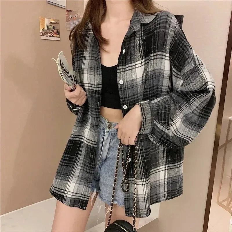 Loose-Fit Plaid Long Sleeve Shirt